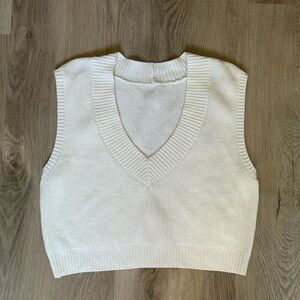 alo - supernatural sweater vest - ivory